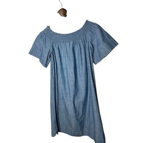 J Crew Dress Womans Size‎ 0 Petite Blue Off The Shoulder Chambray Smocked Denim - Picture 2 of 2
